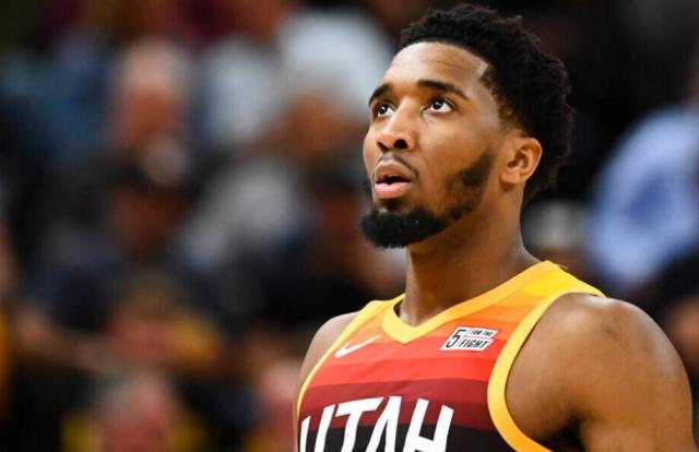 尼克斯重启米切尔交易谈判 爵士暂无意降低要价